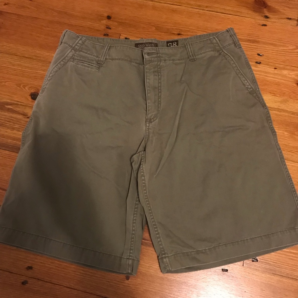 Men’s Old Navy shorts. Size 38